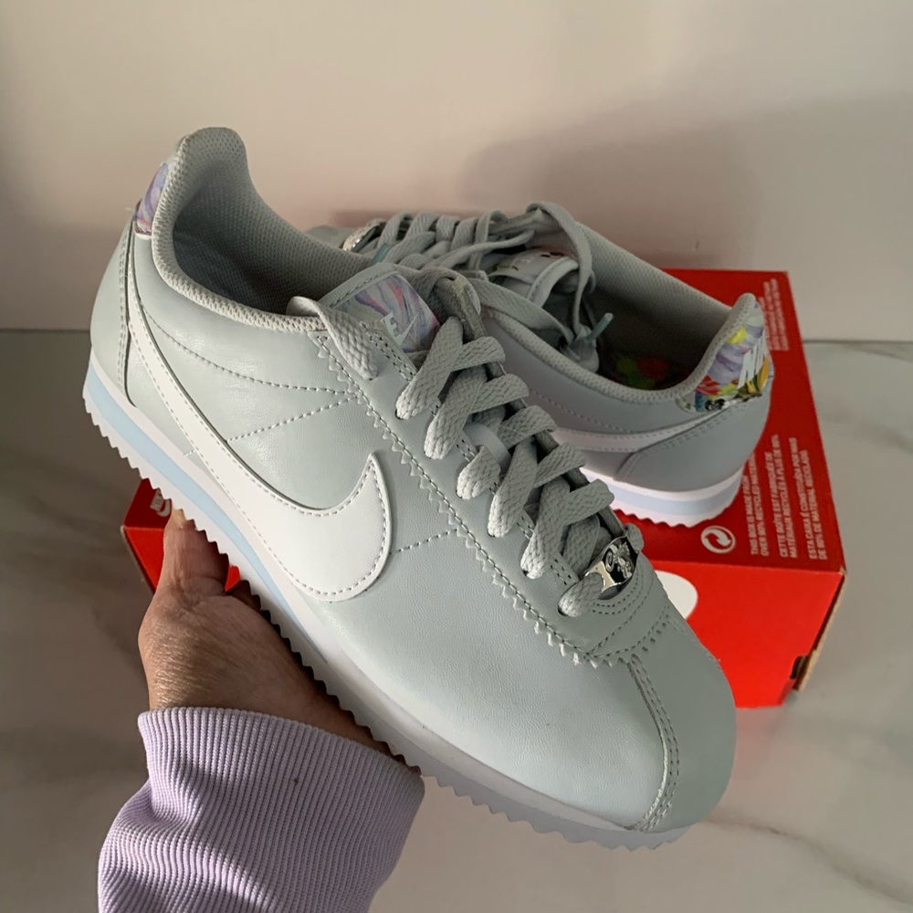 Nike Classic Cortez Pure Platinum Print Floral Sz 6.5 Women